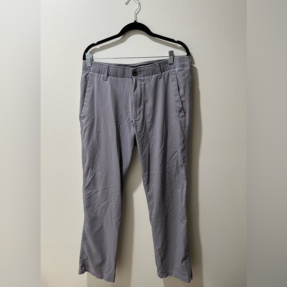 Under Armour Men's Gray Slacks Pants, size 34/30, EUC, golf, business casual - Picture 1 of 9